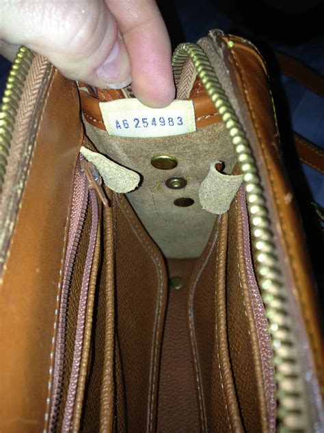 do fake dooney bags have shoulder pads|dooney and bourke counterfeit bags.